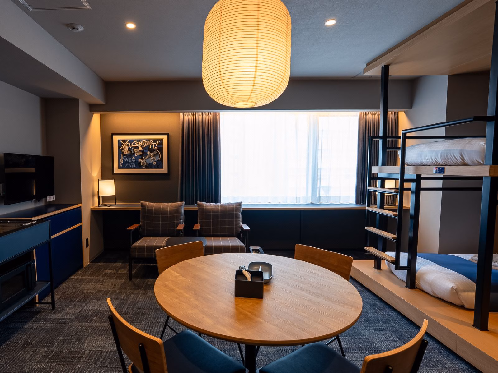 VADE HOTEL SHIBUYA 上下舖房型